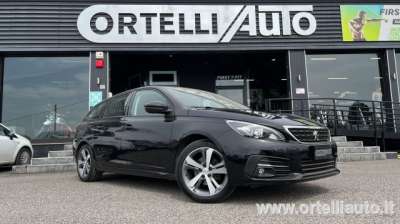 PEUGEOT 308 Diesel 2018 usata, Verona