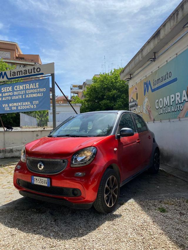 SMART ForFour Benzina 2018 usata foto