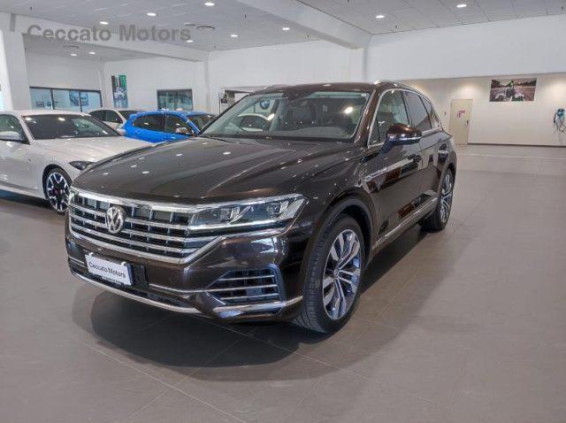 VOLKSWAGEN Touareg Diesel 2019 usata, Padova foto