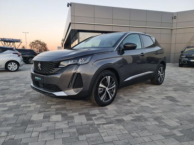 PEUGEOT 3008 Benzina 2022 usata foto