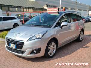 PEUGEOT 5008 Diesel 2015 usata, Milano