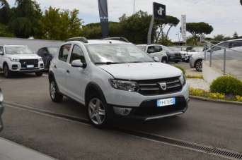 DACIA Sandero Diesel 2015 usata, Latina