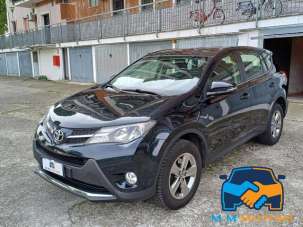 TOYOTA RAV 4 MY23 Diesel 2015 usata