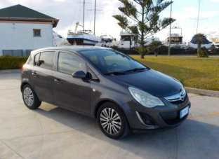 OPEL Corsa Diesel 2013 usata, Lecce