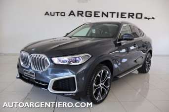 BMW X6 Elettrica/Diesel 2021 usata