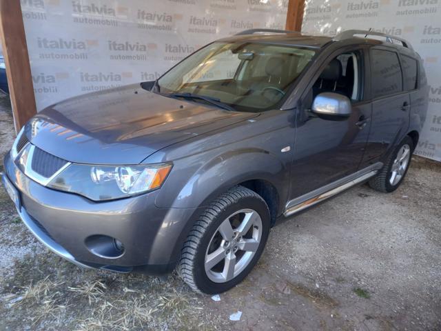 MITSUBISHI Outlander Diesel 2009 usata, Roma foto