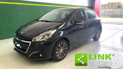 PEUGEOT 208 Benzina 2019 usata