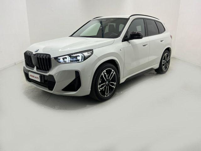 BMW X1 Elettrica/Benzina 2023 usata foto