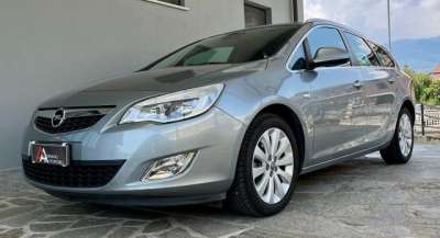 OPEL Astra Benzina/GPL 2011 usata, Cuneo