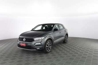 VOLKSWAGEN T-Roc Benzina 2021 usata