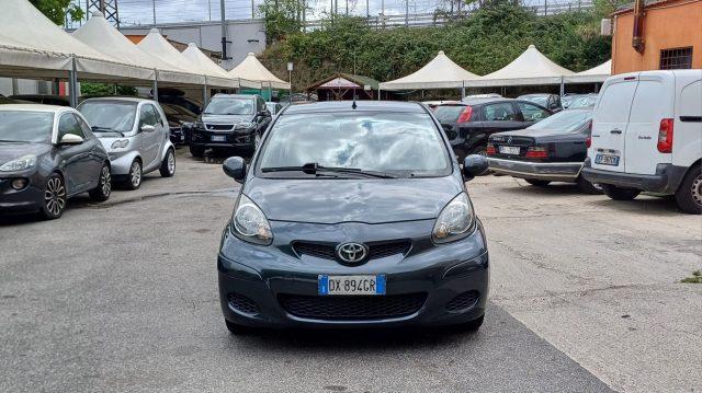 TOYOTA Aygo Benzina 2009 usata foto