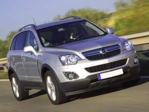 OPEL Antara Diesel 2011 usata, Napoli