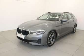 BMW 518 Elettrica/Diesel 2022 usata, Caserta