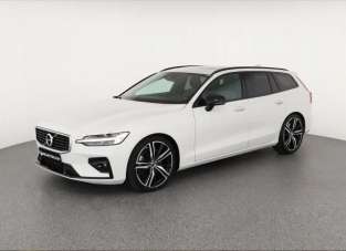 VOLVO V60 Elettrica/Benzina 2021 usata, Milano