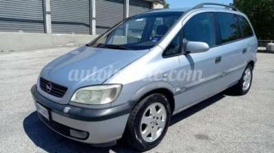 OPEL Zafira Benzina 2000 usata