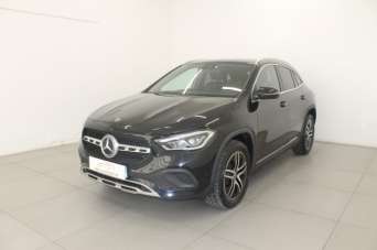 MERCEDES-BENZ GLA 200 Diesel 2021 usata, Caserta