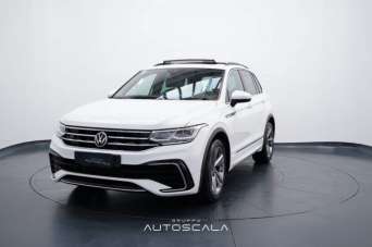 VOLKSWAGEN Tiguan Benzina 2021 usata, Napoli