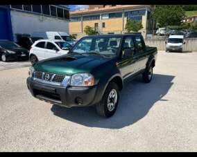 NISSAN Navara Diesel 2005 usata, Macerata