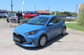 TOYOTA Yaris Elettrica/Benzina 2020 usata