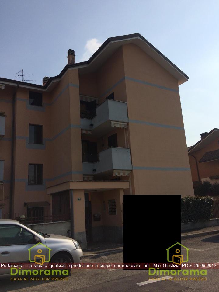 Via Sicilia 14 trilocale 71mq