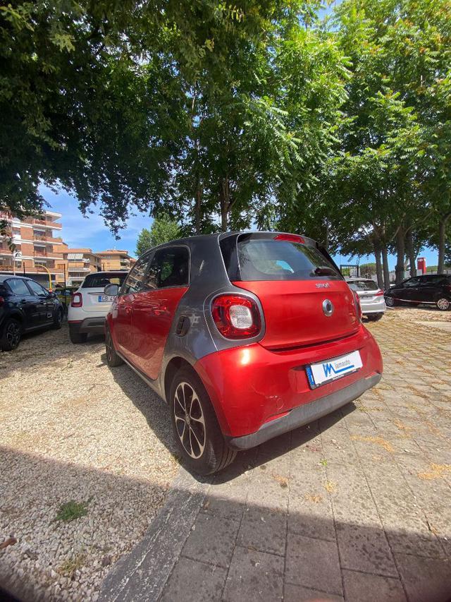 SMART ForFour Benzina 2018 usata foto