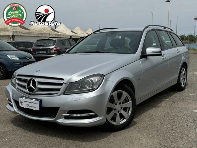 MERCEDES-BENZ C 200 Diesel 2011 usata foto