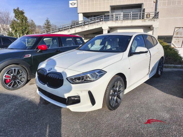 BMW 118 Benzina 2024 usata, Perugia foto