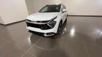 KIA Sportage Elettrica/Benzina 2024 usata