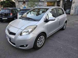 TOYOTA Yaris Benzina 2010 usata