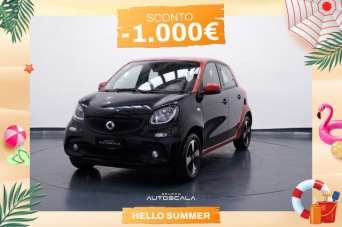 SMART ForFour Benzina 2018 usata, Napoli