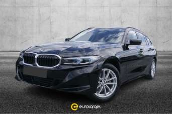 BMW 320 Elettrica/Diesel 2023 usata