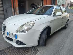 ALFA ROMEO Giulietta Benzina/GPL 2012 usata, Napoli