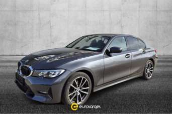 BMW 318 Elettrica/Diesel 2021 usata