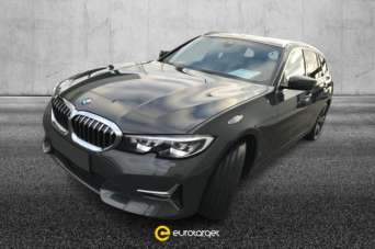 BMW 320 Elettrica/Diesel 2021 usata