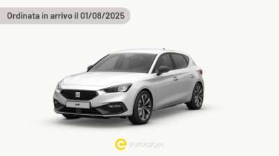 SEAT Leon Elettrica/Benzina usata