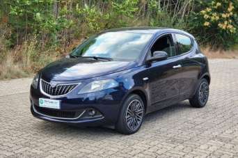 LANCIA Ypsilon Elettrica/Benzina 2021 usata, Lecce