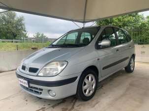 RENAULT Scenic Benzina 2000 usata