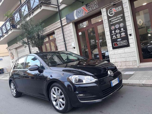 VOLKSWAGEN Golf Diesel 2017 usata, Bari foto