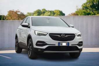 OPEL Grandland X Diesel 2019 usata, Caserta