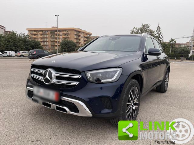 MERCEDES-BENZ GLC 300 Elettrica/Benzina 2020 usata foto