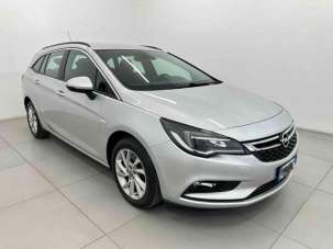 OPEL Astra Diesel 2019 usata