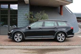 VOLKSWAGEN Passat Alltrack Diesel 2016 usata, Trento