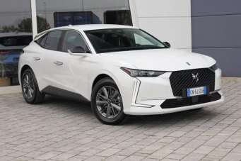 DS AUTOMOBILES DS 4 Elettrica/Benzina 2023 usata, Piacenza