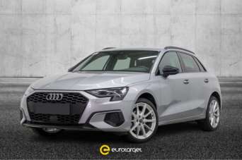 AUDI A3 Elettrica/Benzina 2023 usata