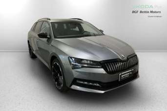 SKODA Superb Elettrica/Benzina 2023 usata