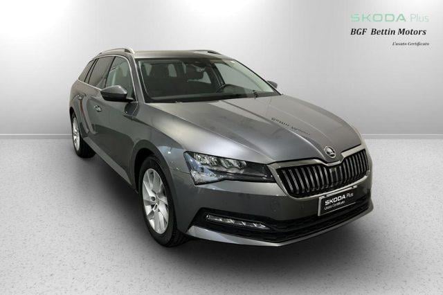 SKODA Superb Diesel 2023 usata foto