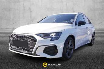 AUDI A3 Elettrica/Benzina 2023 usata