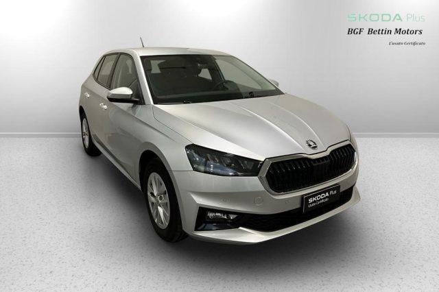 SKODA Fabia Benzina 2023 usata foto