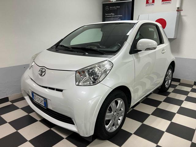 TOYOTA iQ Benzina 2009 usata, Milano foto