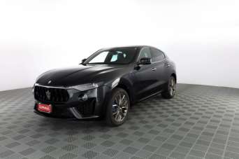 MASERATI Levante Elettrica/Benzina 2022 usata